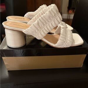 White Leather Heels with Cylindrical Heel